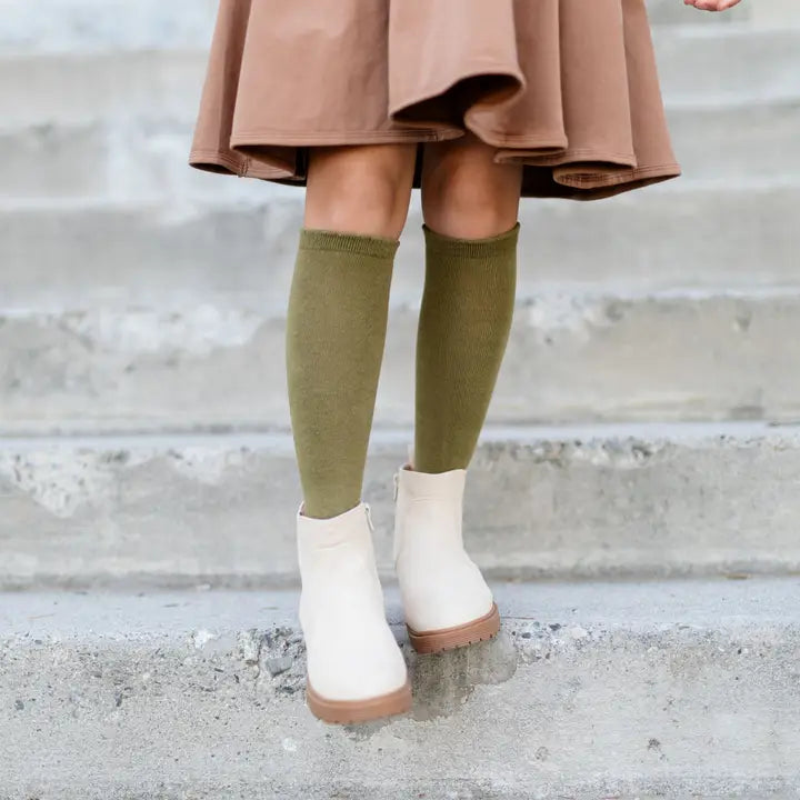 Olive Scalloped Knee High Socks | Little Stocking Co