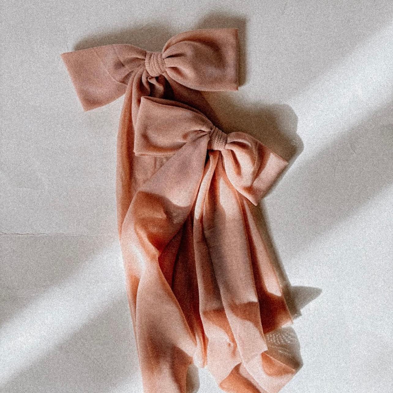 Blushing | Long Tail Bow